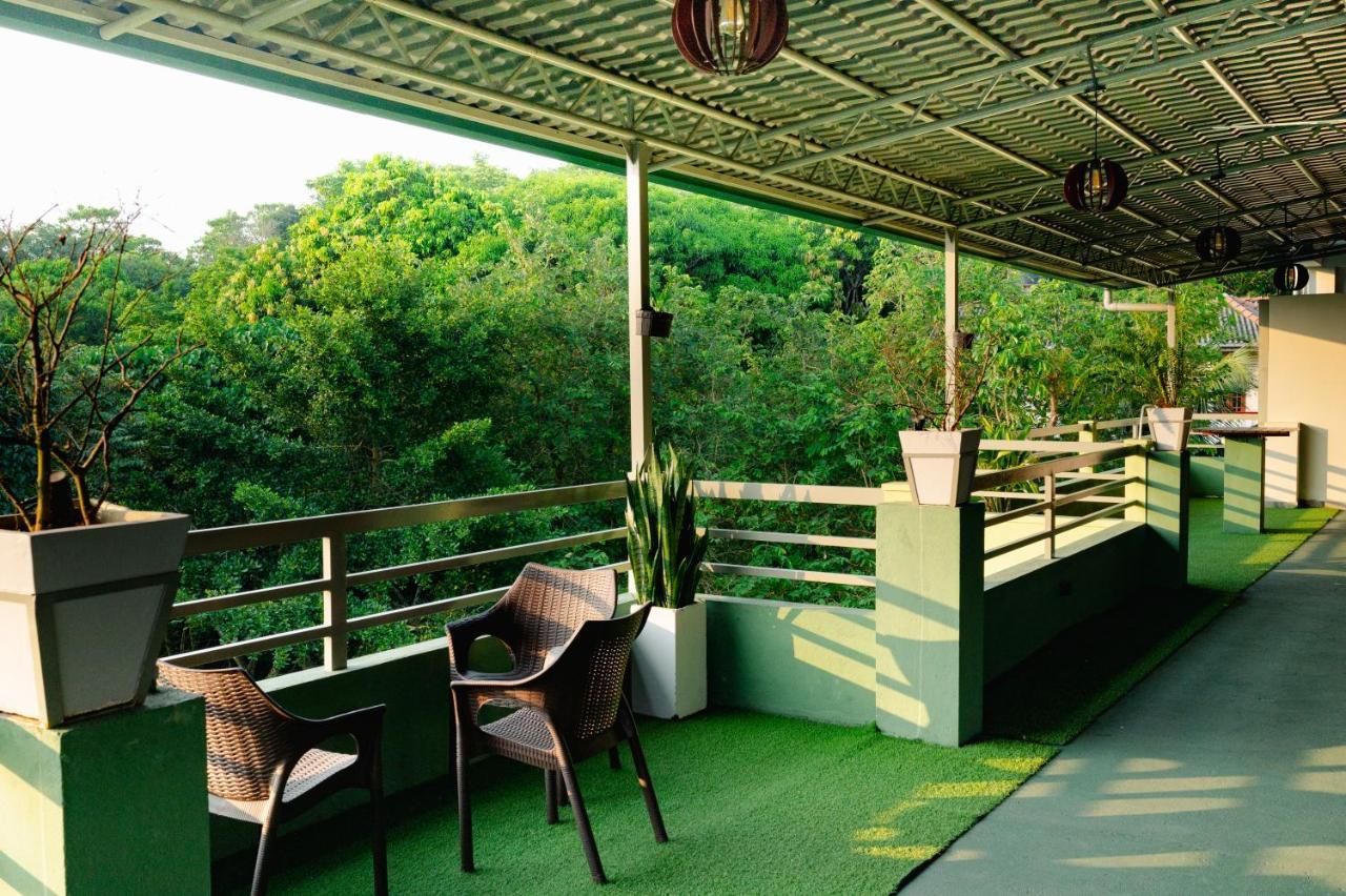 Mount Rich Rumassala Hotel Unawatuna Buitenkant foto