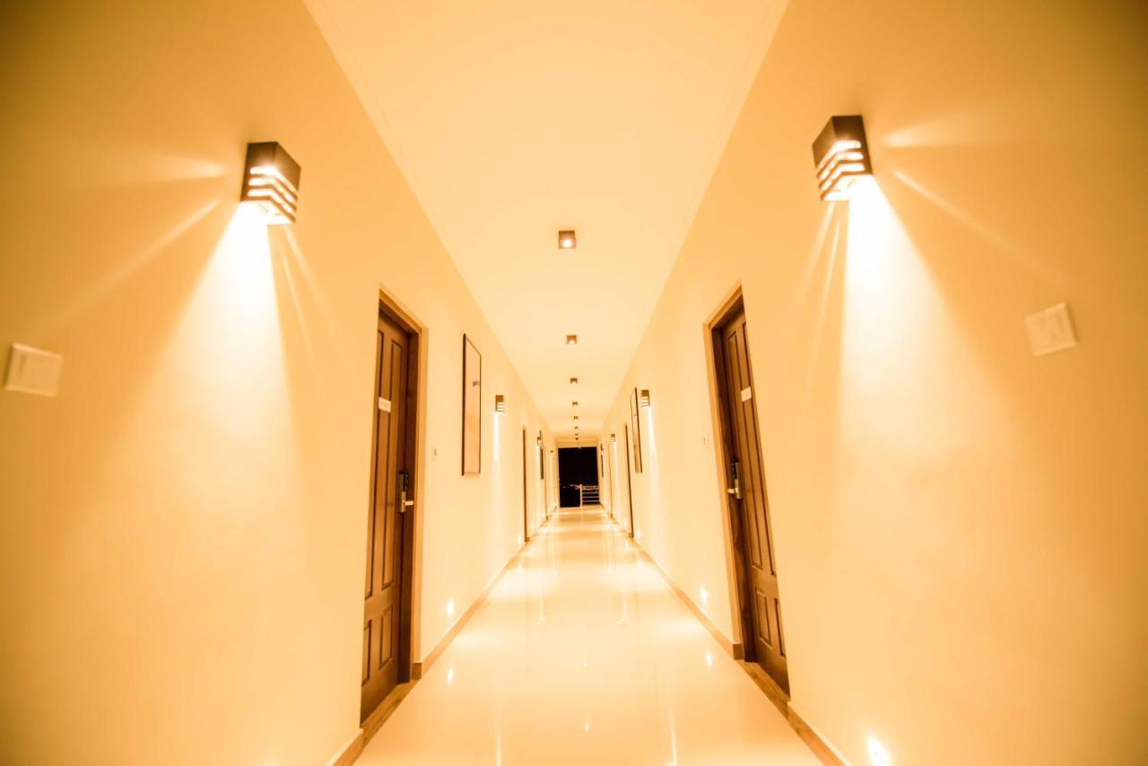 Mount Rich Rumassala Hotel Unawatuna Buitenkant foto