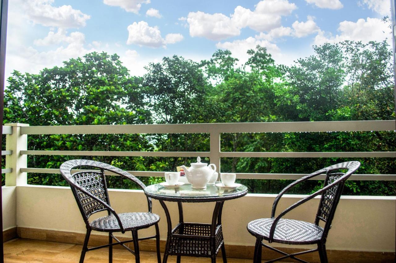 Mount Rich Rumassala Hotel Unawatuna Buitenkant foto